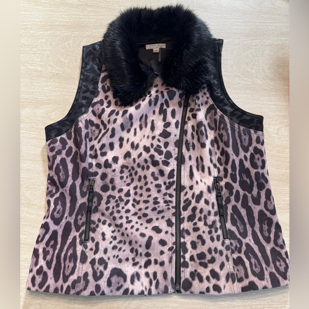 Alberto Makali Black animal print w/Faux Fur Vest Size XL